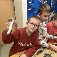 Warsztaty z robienia ozdób świątecznych (12)